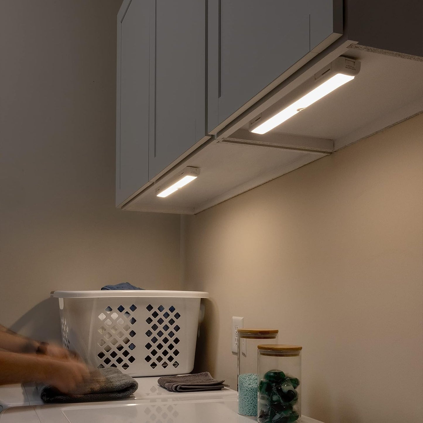 Amazon Basics LED USB/Battery Operated Light Bar, Swivel Motion Sensor, Stick on Lights, 250 Lumens, 12 Inches, Under Cabinet Lighting, Closet, Kitchen, 2 Pack, White