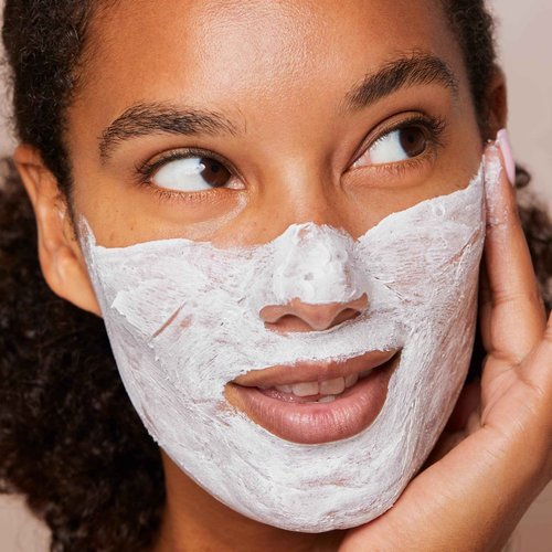 Clarins V-Facial Intensive Wrap Face Mask | Award-Winning Facial Contouring Mask | Visibly Reduces Puffiness and Swelling Caused by Stress,Heat and Hormonal Changes | Promotes Even Skin Tone | 2.5 Oz