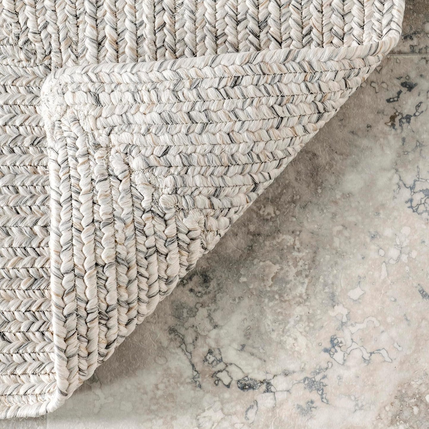 nuLOOM 3' x 5' Solid Hand Braided Indoor/Outdoor Area Rug, Pet-Friendly, High Traffic, Weather Resistant, for Patio, Balcony, Bedroom, Living Room, Dining Room, Wynn Ivory