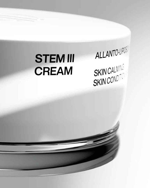 IOPE STEM III Intensive Moisturizer - Anti-Aging Face Cream with Niacinamide, Dermatologically Tested, Skin Barrier Repair with Peptide, Fine Lines & Wrinkle Care, Korean Skincare, 1.69 Fl Oz