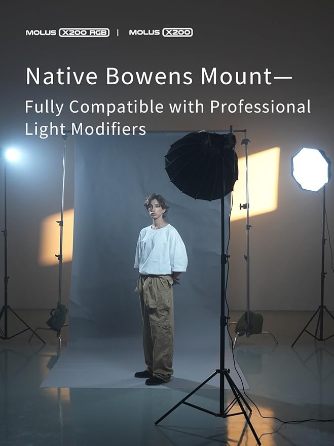 ZHIYUN MOLUS X200 Standard 200W Video Light Professional Photography Light Bowens Mount 2700K~6500K CRI≥95 TLCI≥97 for Tiktok Portable Light