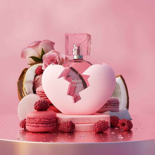 Ariana Grande Thank U Next Eau de Parfum – Floral Gourmand Musk Fragrance for Women – Women's Perfume with Notes of Coconut, Macaroon Sugar & Wild Raspberry – 3.4 Fl Oz