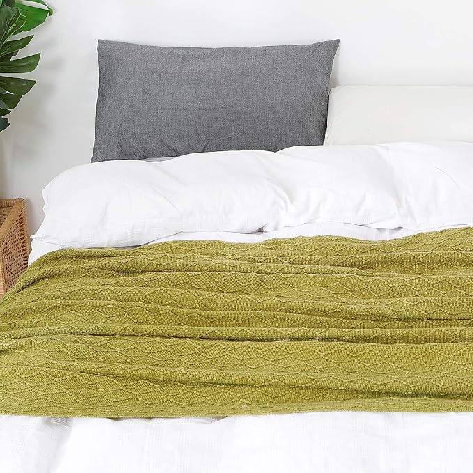 BOURINA Olive Green Throw Blanket 60x80 Inches Throw Textured Solid Soft Sofa Throw Couch Cover Knitted Decorative Blanket