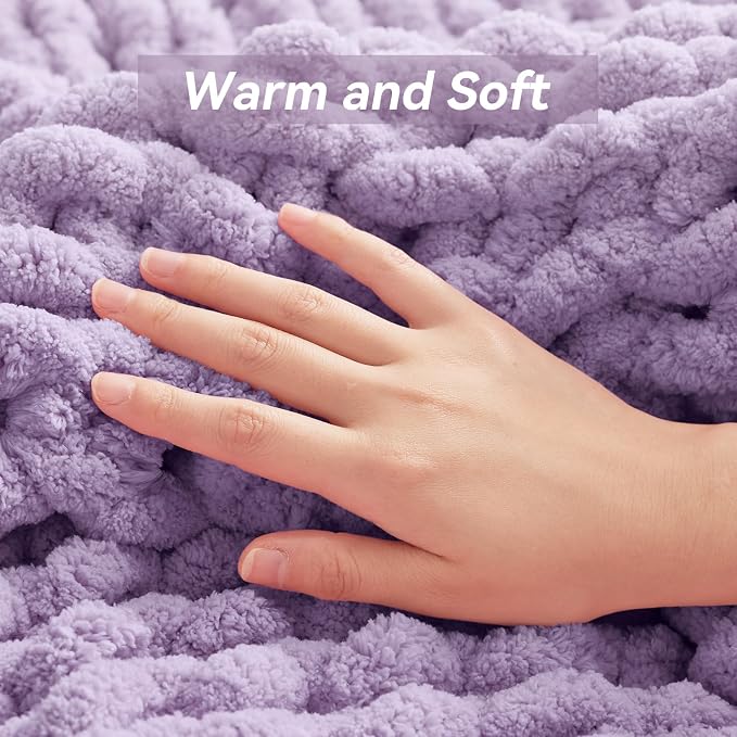Negwoo Chunky Knit Throw Blanket, 40''*50'' Knitted Throw Chenille Yarn for Bed Couch, Handmade Light Purple Crochet Big Thick Blanket, Machine Washable Cute Comfy Blanket for Home Decor