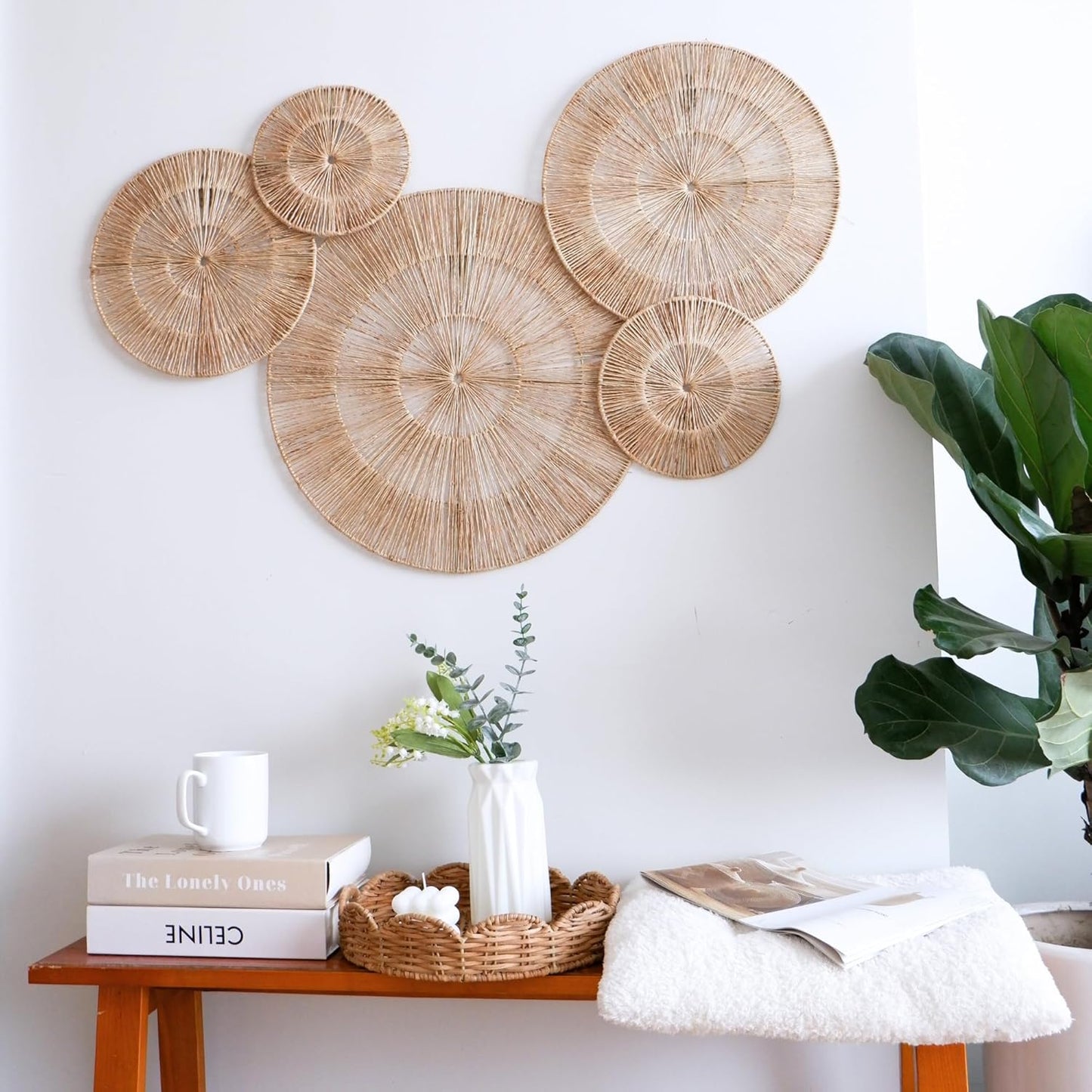 CHI AN HOME 18 Inch Boho Wall Decor – Set of 5 Woven Jute Wall Baskets, Boho Wall Art & Decorative Basket Set, Farmhouse Wall Hanging, Handwoven Wall Plates for Living Room, Bedroom – 18", 14", 11", 8", 7"