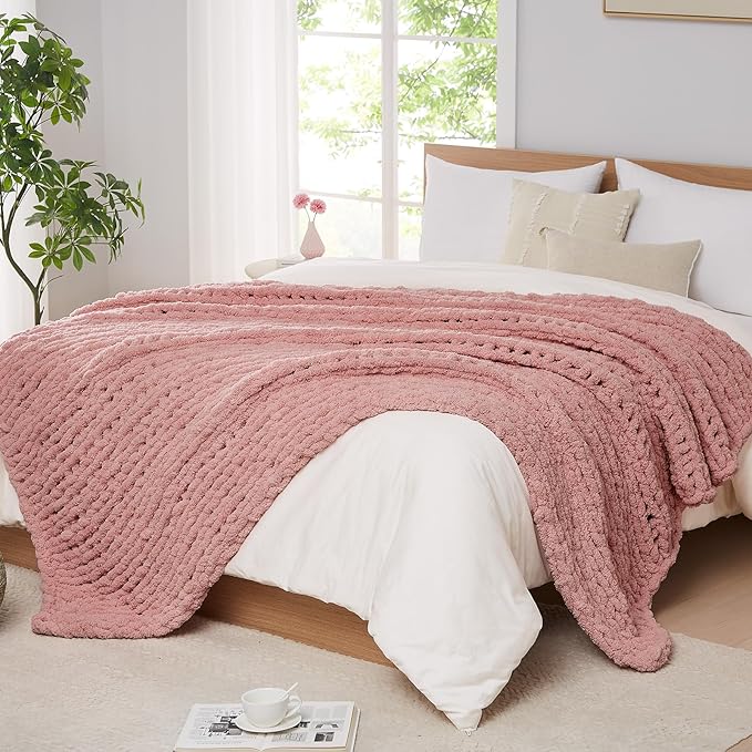L'AGRATY Chunky Knit Blanket Throw: 72''x84'' Chenille Chunky Knitted Throw Blanket for Bed Couch - Handmade Thick Big Cable Knit Blanket - Large Crochet Blankets for Home Decor(Rose Pink)