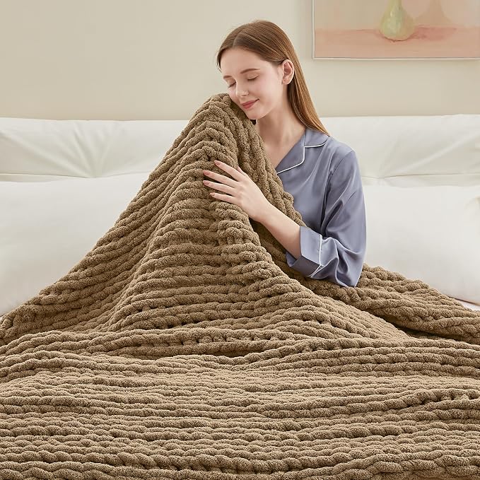 Negwoo Chunky Knit Throw Blanket, 60''*80'' Knitted Throw Chenille Yarn for Bed Couch, Handmade Light Brown Crochet Big Thick Blanket, Machine Washable Cute Comfy Blanket for Home Decor
