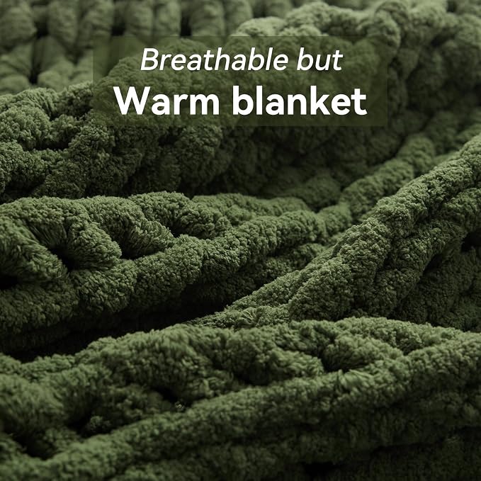Negwoo Chunky Knit Throw Blanket, 40''*50'' Knitted Throw Chenille Yarn for Bed Couch, Handmade Green Crochet Big Thick Blanket, Machine Washable Cute Comfy Blanket for Home Decor