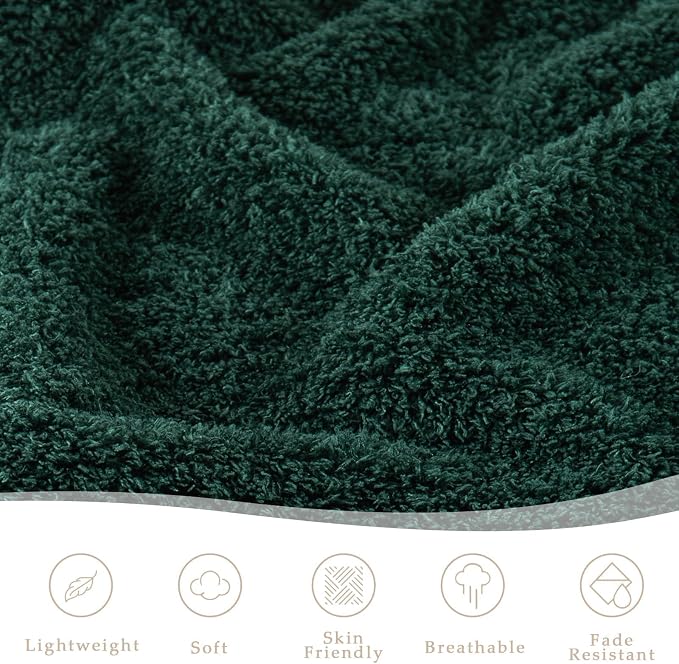 Exclusivo Mezcla Fleece Bed Blankets Queen Size, Ultra Soft, Lightweight and Fuzzy Forest Green Blanket for Women, Home Decor, 90x90 Inches