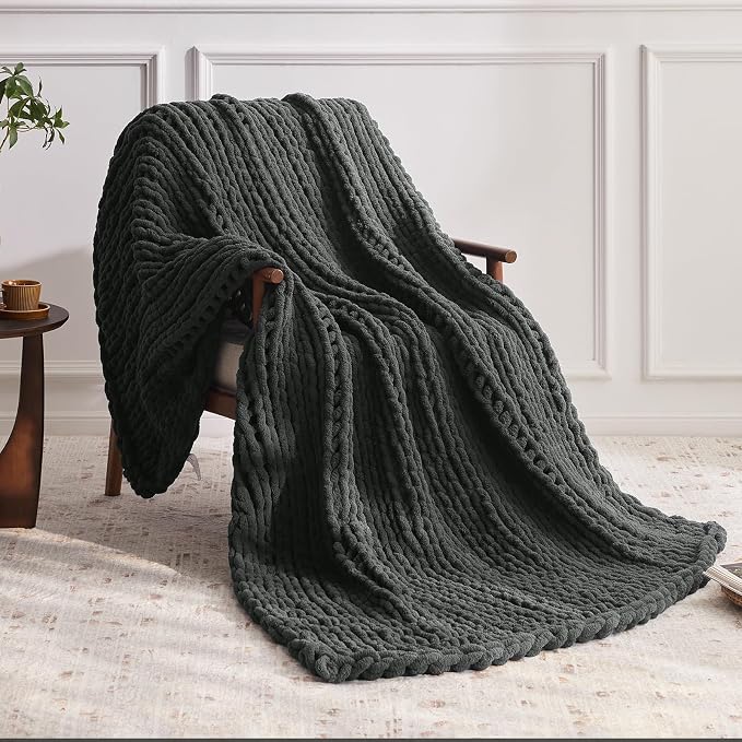Negwoo Chunky Knit Throw Blanket, 40''*50'' Knitted Throw Chenille Yarn for Bed Couch, Handmade Dark Grey Crochet Big Thick Blanket, Machine Washable Cute Comfy Blanket for Home Decor