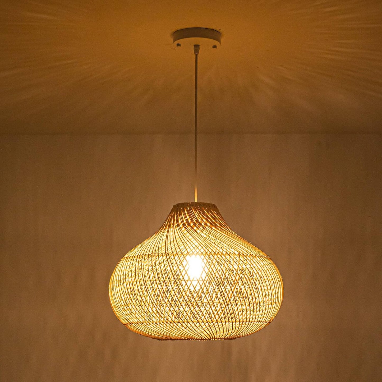 Rattan Pendant Lights, Large Wicker Chandelier Hand-Woven Boho Pendant Light Rattan Basket Hanging Light for Dining Room Kitchen Island Living Room