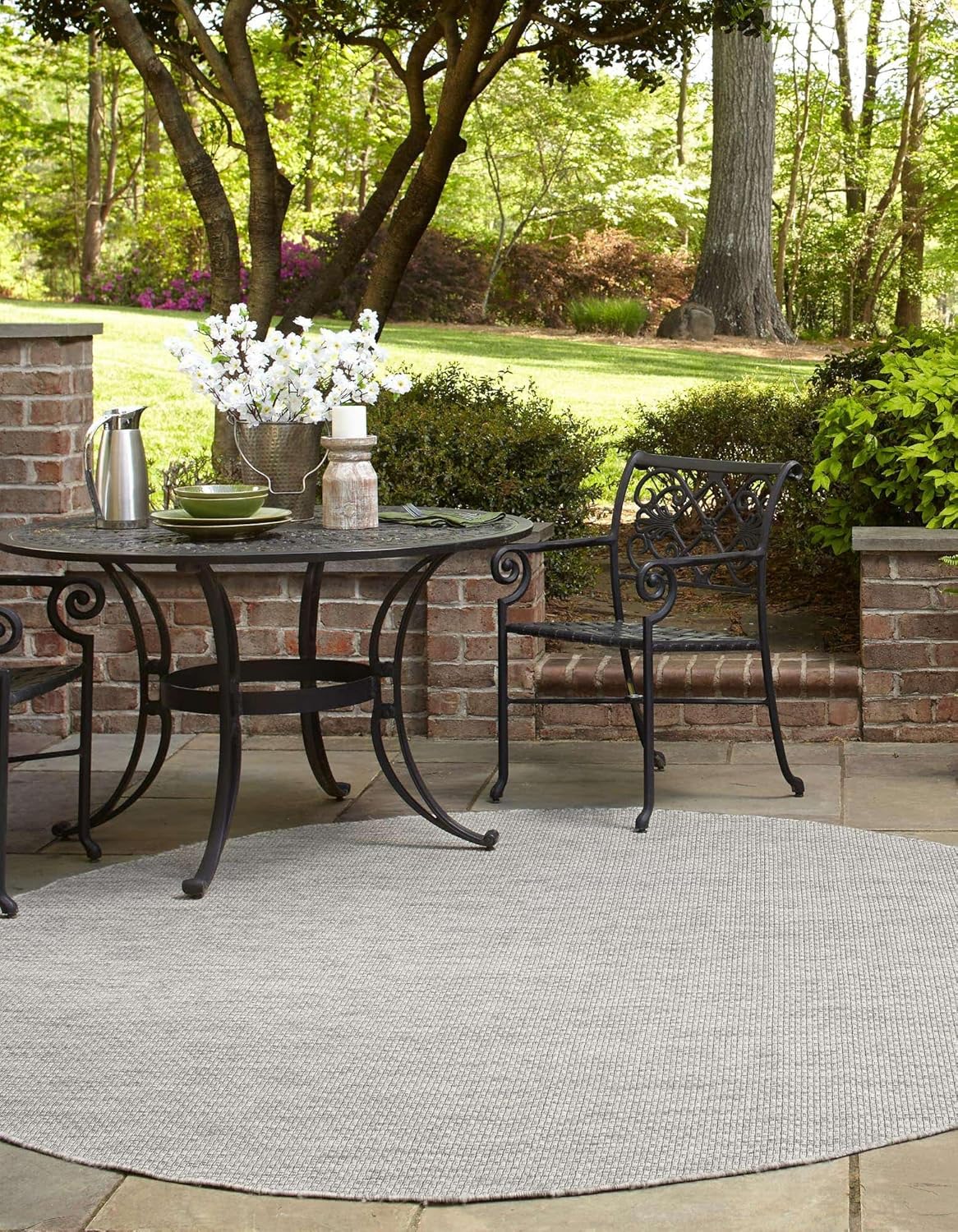 Unique Loom Outdoor Solid Collection Area Rug (12' Round Light Gray/Ivory)